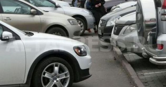 Злостные «герои парковки», которых наказали за хамство. ФОТО