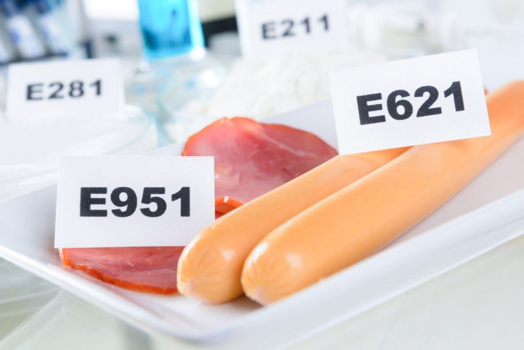 Как определить вредные пищевые добавки в продуктах питания?