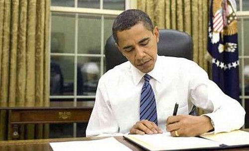 На прощание: фотограф Белого Дома показал свои любимые снимки Обамы. ФОТО