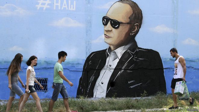 Почему Путин не бросает и не развивает Крым