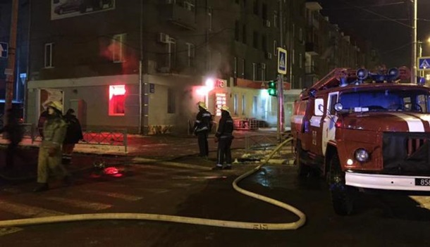 Взрыв в харьковском кафе: есть пострадавшие. ФОТО 