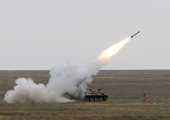 Ракетные пуски над Крымом: стоит ли воспринимать всерьез угрозы со стороны РФ
