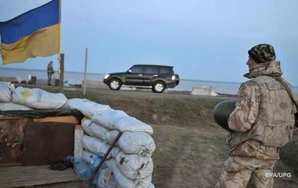 Парализована работа трех КПП на границе с Крымом 