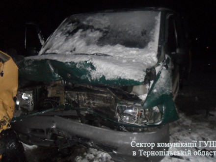 ДТП в Тернопольской области: друг на друга налетели два микроавтобуса, есть пострадавшие