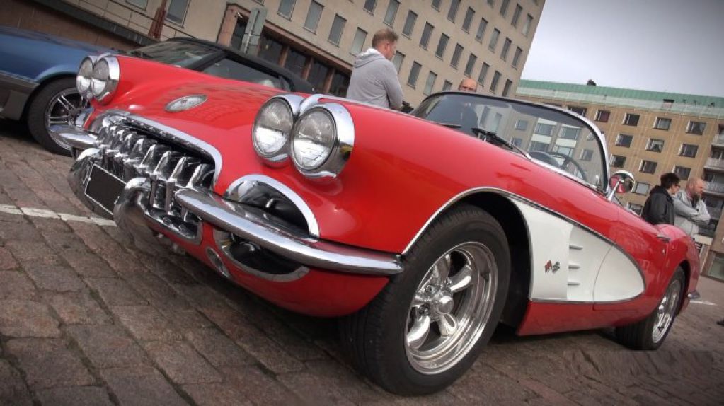 10 знаковых карбоновых автомобилей, которые приближают будущее