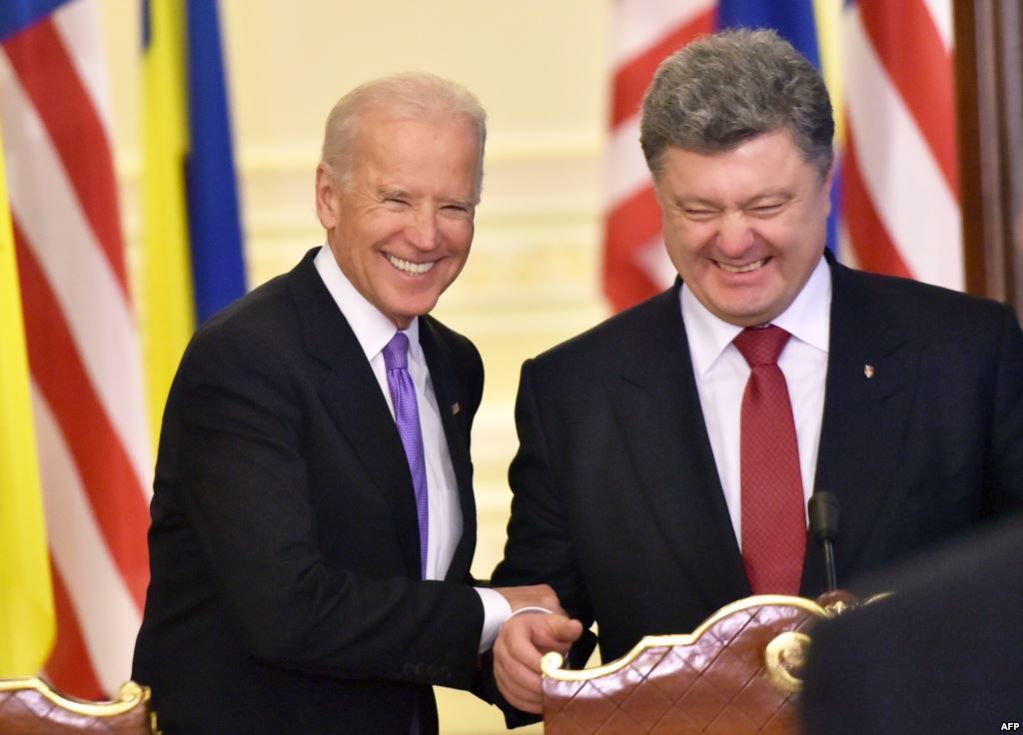 За возвращение украинцам «Межигорья», Джозеф Байден «отправил» Виктора Шокина в отставку