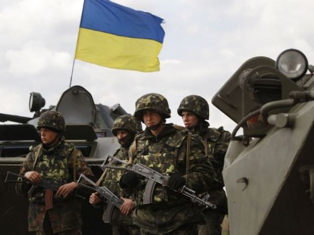 Штаб АТО: Двух украинских бойцов захватили в заложники