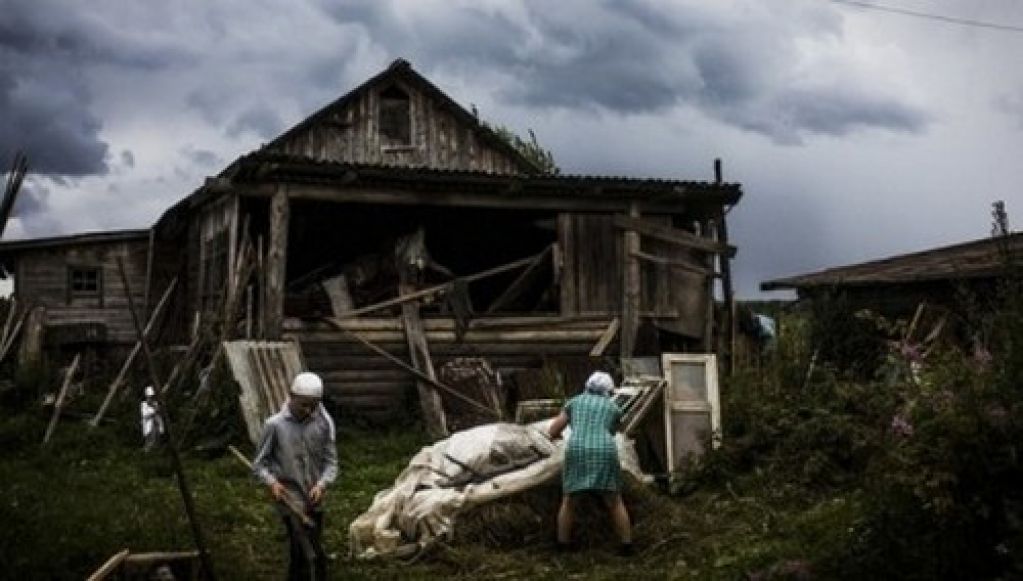 Ужас подмосковных деревень: будни любителей «Боярышника». ФОТО