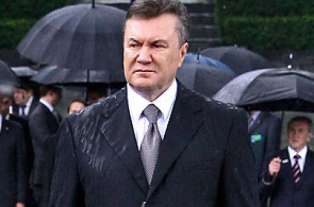 Суд арестовал дом, квартиру, 2 гаража и корабль Януковича
