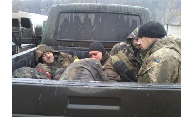 Волонтеры показали россиян, расстрелявших украинских военных близ Дебальцево