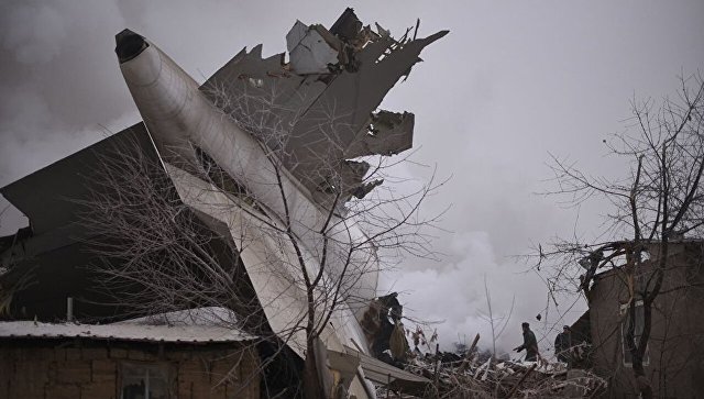 На киргизский поселок упал Boeing 747: число жертв растет