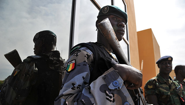 В Мали произошел теракт в военном лагере: погибли 47 человек