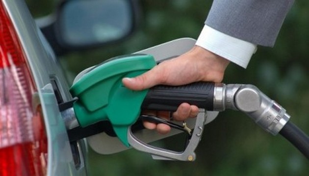 Крупнейшие операторы подняли цены на бензин и дизтопливо