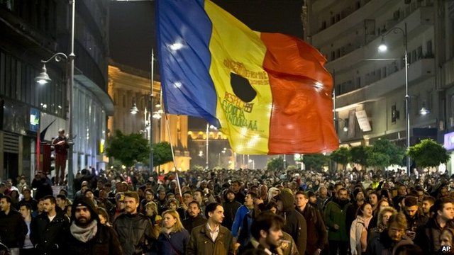 Румынский министр ушел в отставку: Я не хочу рассказывать своему ребенку, что я был трусом 