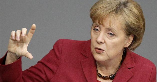 Меркель не видит причин снимать санкции с России