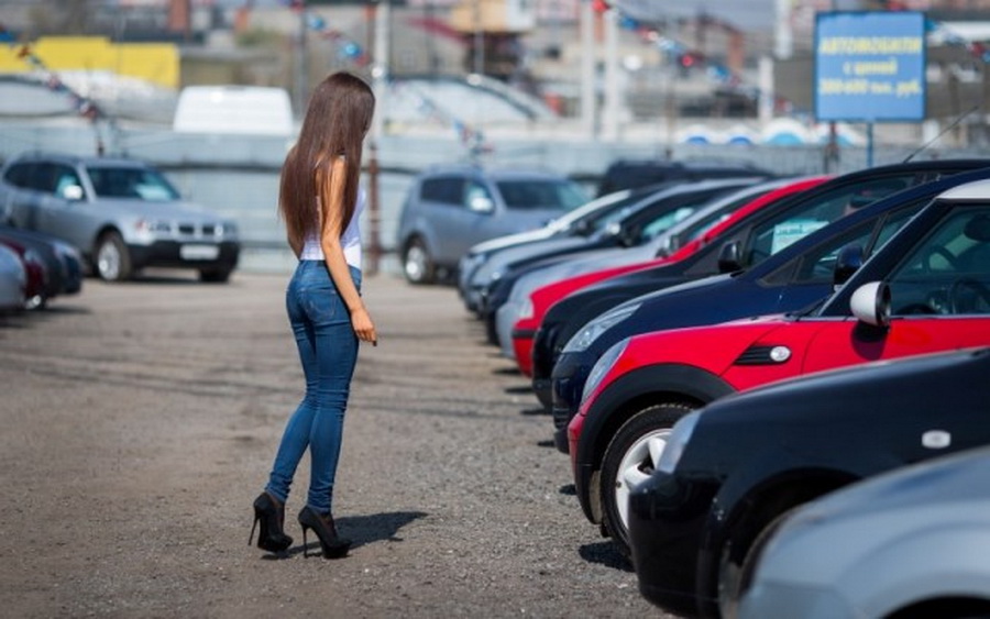 В Украине новые правила расстаможки авто. Автомобиль больше не роскошь
