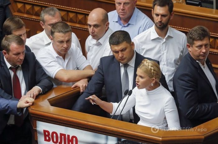 Гройсман – Тимошенко – 1:1: Как два премьера обменялись валентинками
