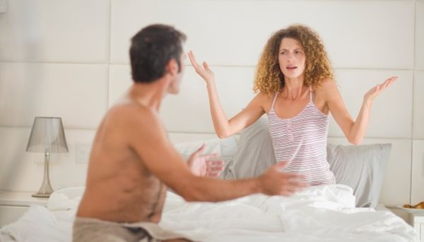Десять фраз, которые нельзя говорить мужчине в постели