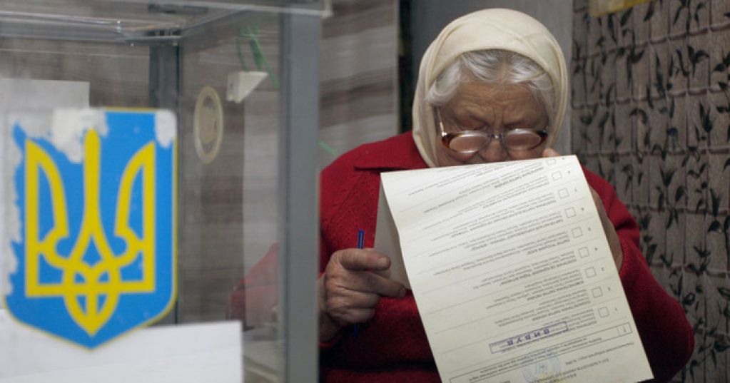 Кого з громадян потрібно позбавити права обирати владу