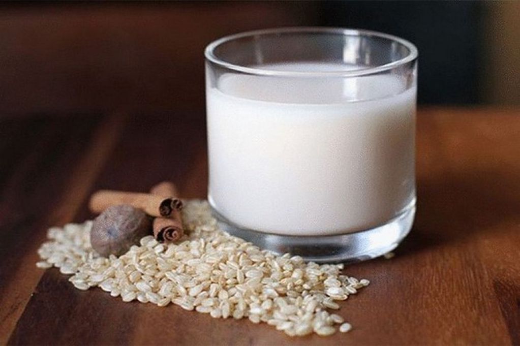 Всего один продукт поможет перестать есть сладкое и переедать! 