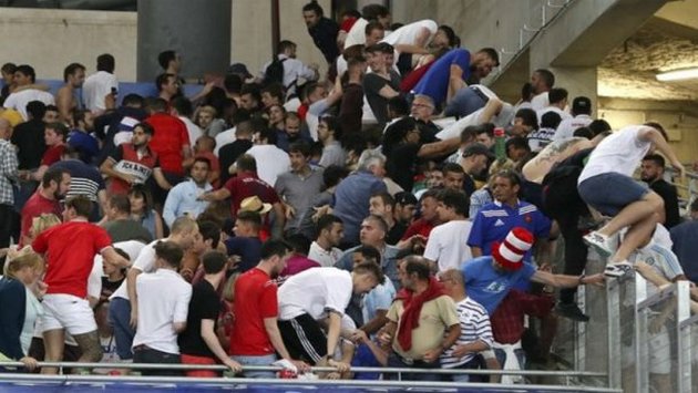 Драки футбольных фанатов могут легализовать в России 