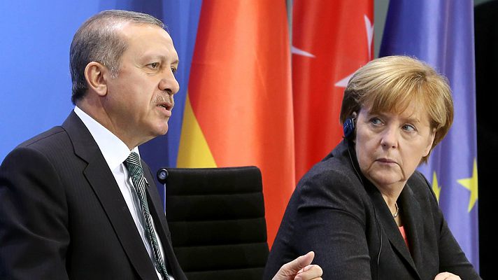 Эрдоган не унимается: Госпожа Меркель, вы поддерживаете террористов!