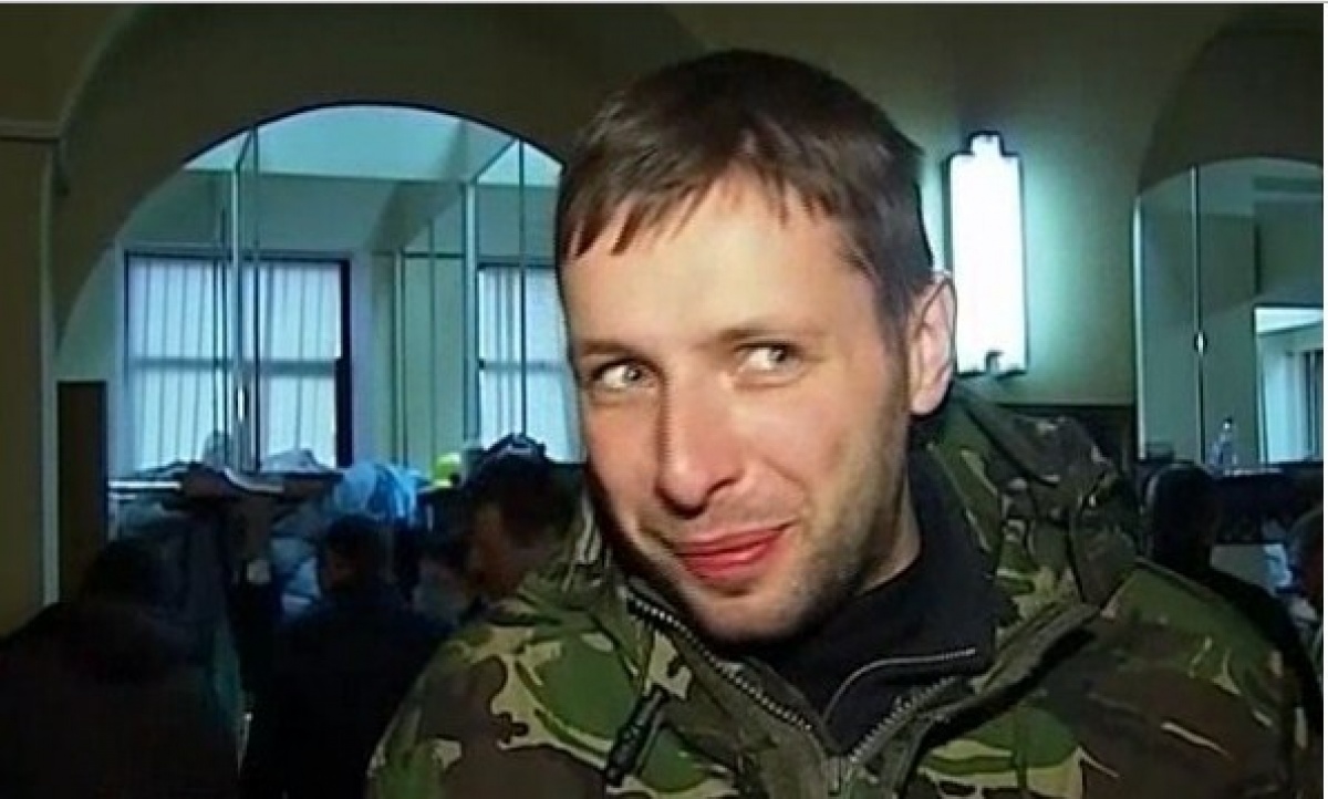 Парасюка избили на Донбассе: страшные подробности от помощницы нардепа