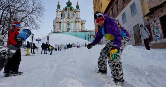 Киевский армагеддец: в сети вспоминают снегопад 4-летней давности. ФОТО