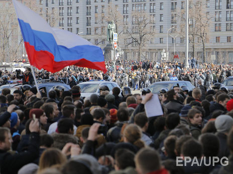 Блогер объяснила, зачем Путину митинги по всей России