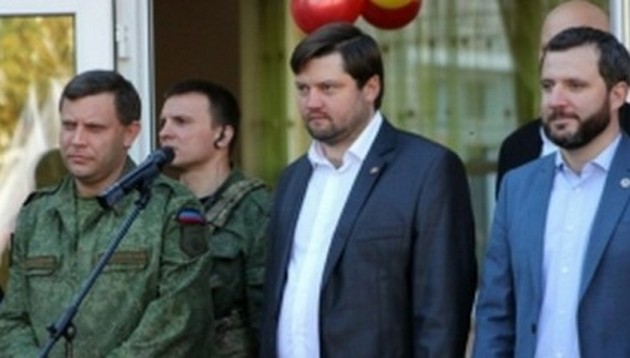 В свите Захарченко  засветился родственник беглого президента. ФОТО