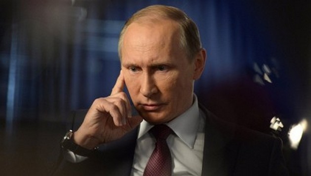 Источник, близкий к первым лицам: окружение активно шушукается о смертельной болезни Путина