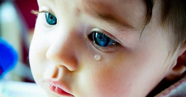 Ребенок мгновенно прекращает плакать: рецепт от врача-волшебника. ВИДЕО