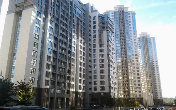 В Киеве рухнули цены на жилье: однушку можно купить за $16