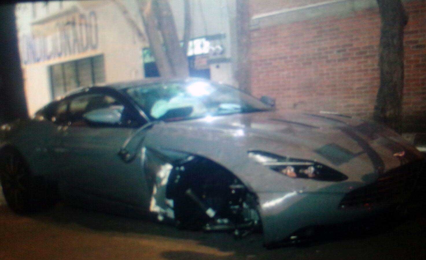 Первый пошел: столичный мэр разбил новейший Aston Martin DB11