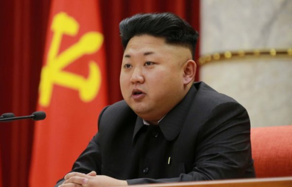 Срочная эвакуация из Пхеньяна: Ким Чен Ын готовится к войне