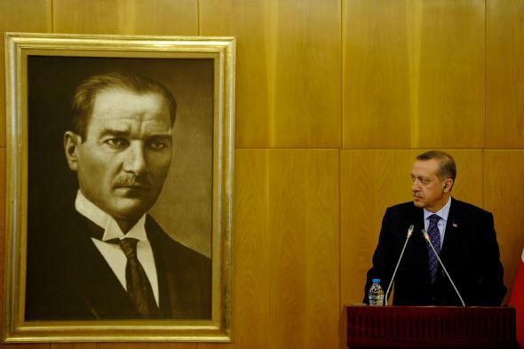 Почему Эрдоган не сможет стать Ататюрком