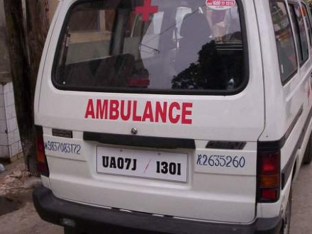 ДТП в Индии: с горной дороги в ущелье сорвался автобус, погибли 44 человека
