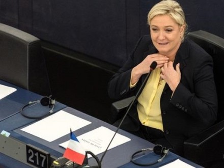 Европарламент жалуется, что «работа» помощников Ле Пен нанесла ущерба в 5 млн евро