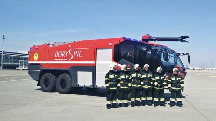 В Украине появилась необычная пожарная машина за миллион евро