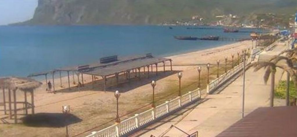 В сети появились фото безлюдных крымских курортов