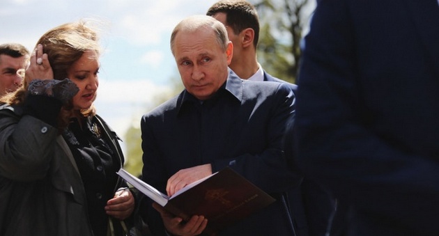 Путин открыл памятник активному гомосексуалисту. ВИДЕО