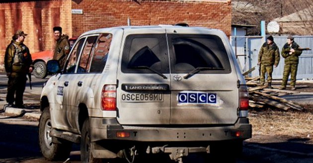 Миссии ОБСЕ пришлось спасаться от сексуально озабоченного ДНРовца с автоматом