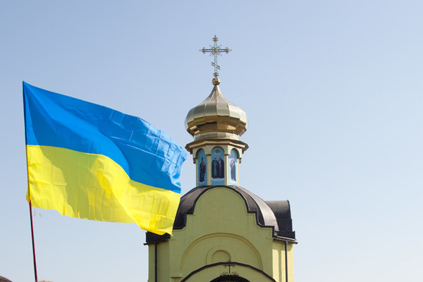 В Украине хотят подмять церковь под государство