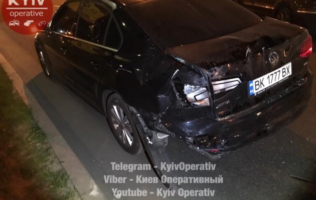 Водитель Mitsubishi устроил масштабное ДТП в Киеве: пострадавшие госпитализированы. ФОТО, ВИДЕО