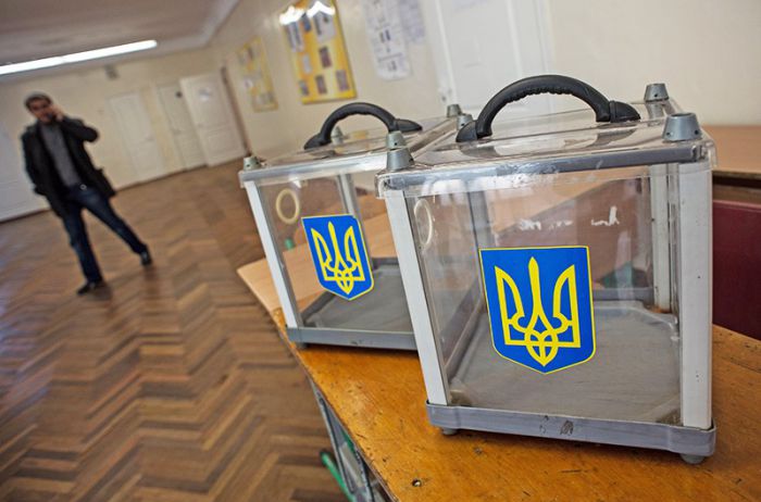 Чому українці обирають тих самих 