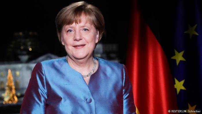 Премьер-министр Канады покорил Меркель разноцветными носками. ФОТО