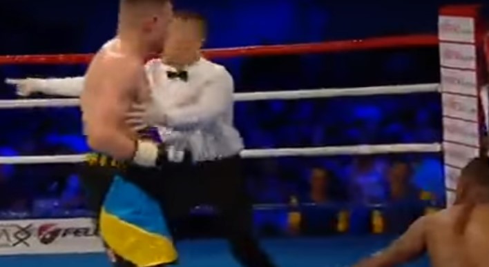 Украинский боксер избил экс-чемпиона мира