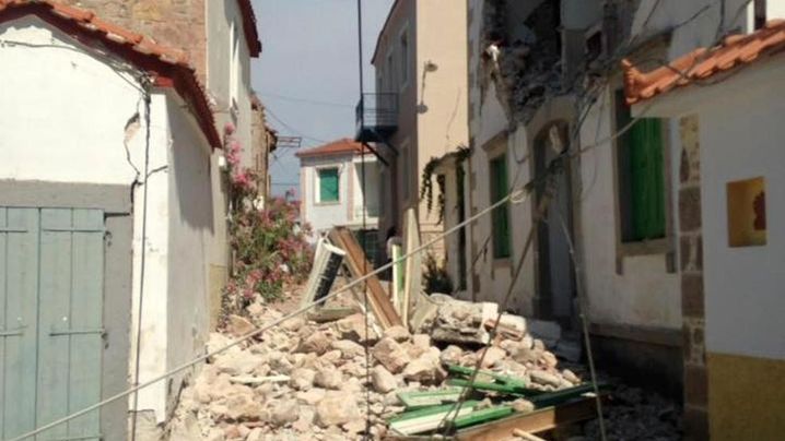 Греция пережила мощное землетрясение: разрушен поселок, есть погибшие. ФОТО