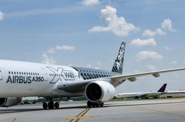 Плюс 80 пассажиров: компания Airbus усовершенствовала крупнейший в мире пассажирский лайнер
