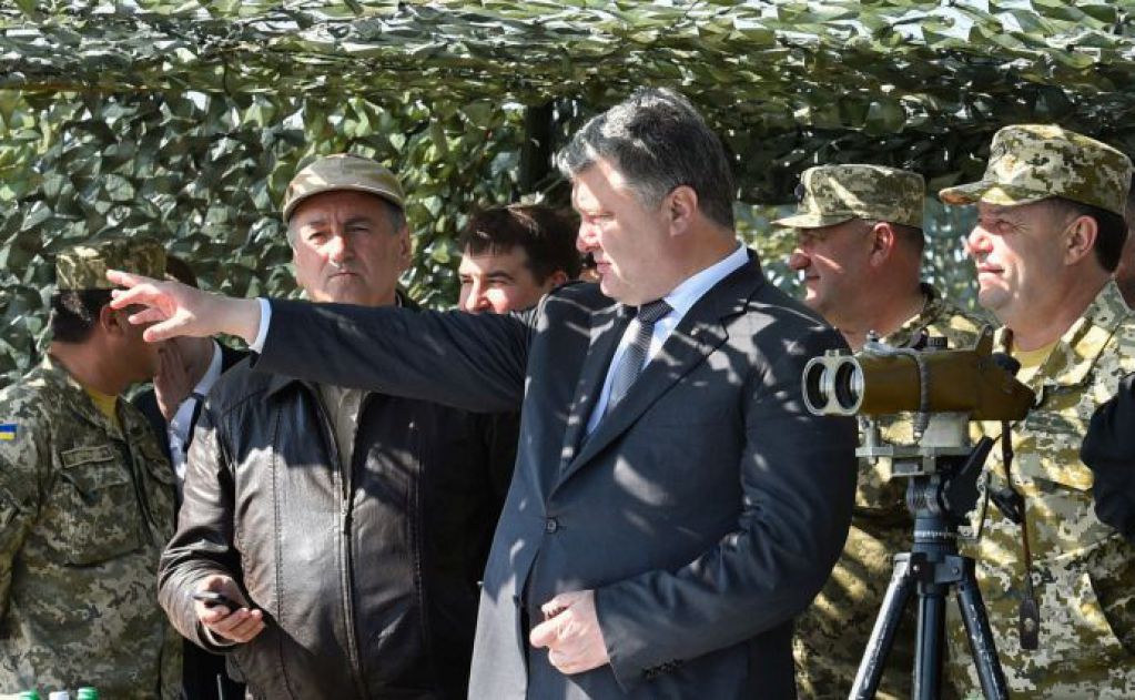 Мирная война. Как Порошенко и Турчинов хотят возвращать Донбасс